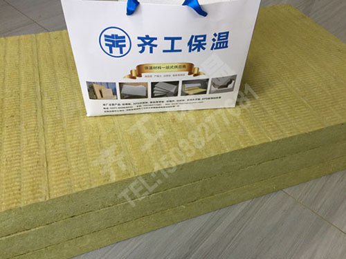 巖棉板施工應(yīng)具備以下條件