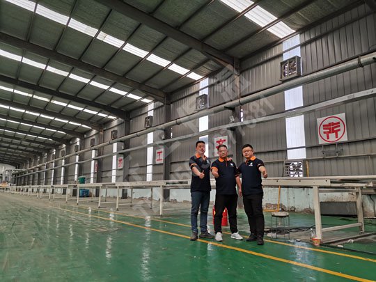 擠塑板車(chē)間