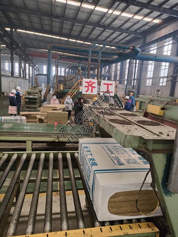 巖棉板保溫有哪些優(yōu)點(diǎn)？